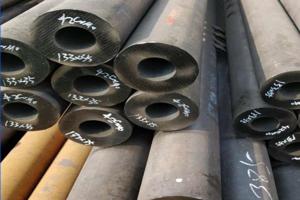 42CrMo无缝管 调质热处理 力学性能稳定 42CrMo无缝管 调质热处理 力学性能稳定